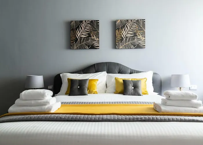 Grancini 6 - Pagano City Life Luxury Apartment !